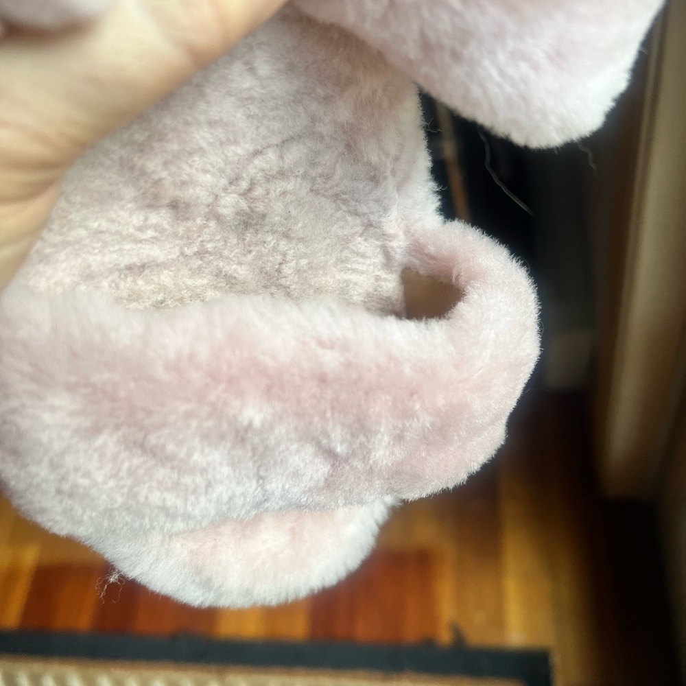 UGG FURRY SLIDES/SLIPPERS SIZE 10 BABY PINK - Picture 5 of 6